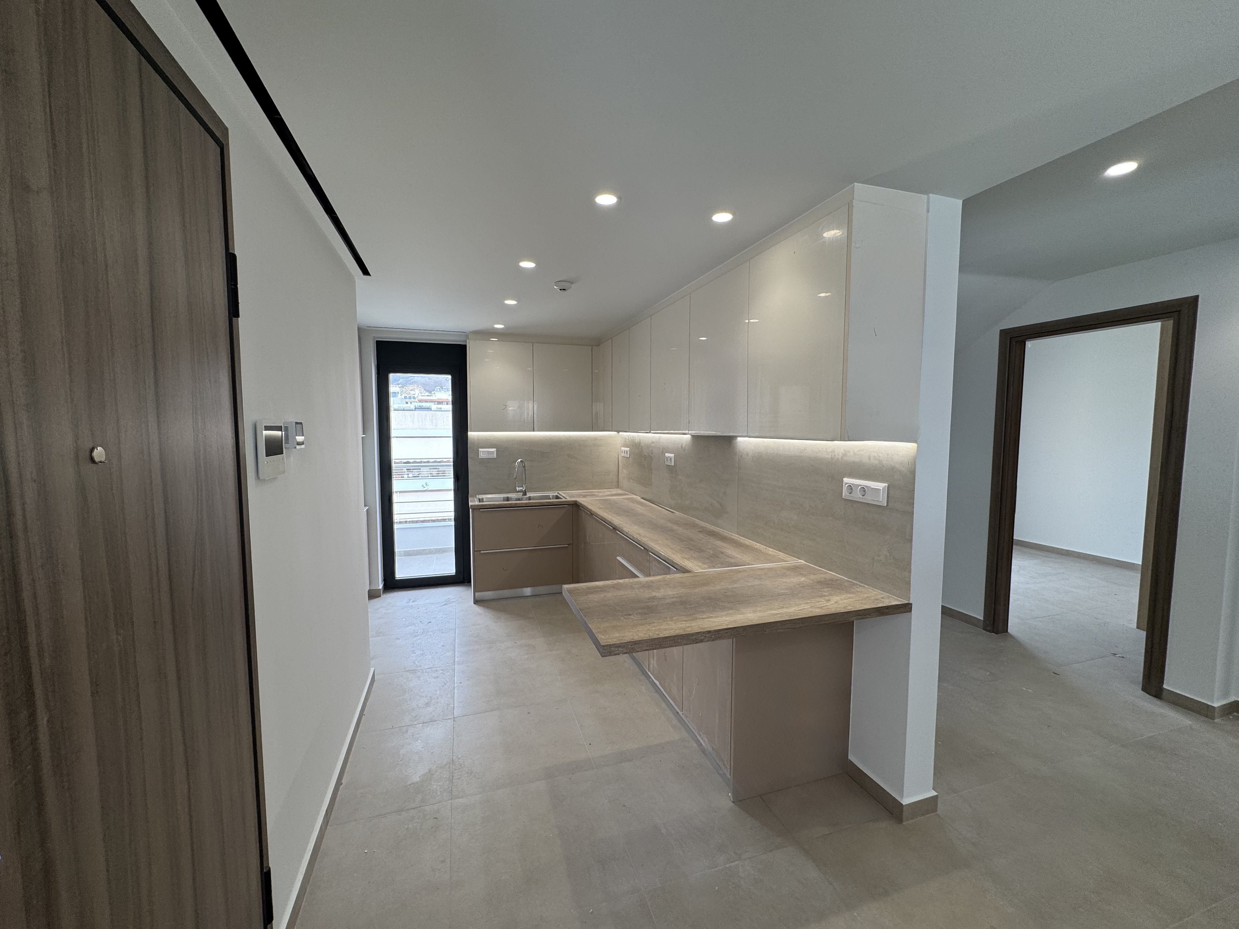 New-Build Maisonette 141.30 sq.m. | 6th–7th Floor | 4 Bedrooms | Large Terraces | Views