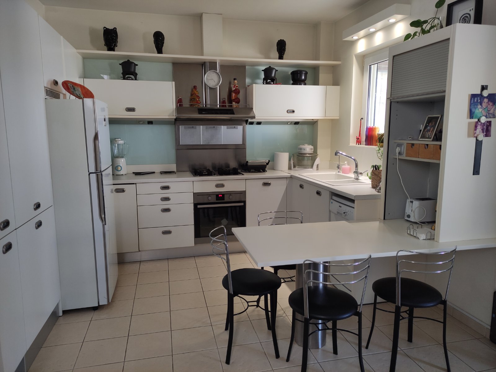 Spacious 275 sq.m. Property for Sale with Separate Apartment in Vasilies, Heraklion, Crete